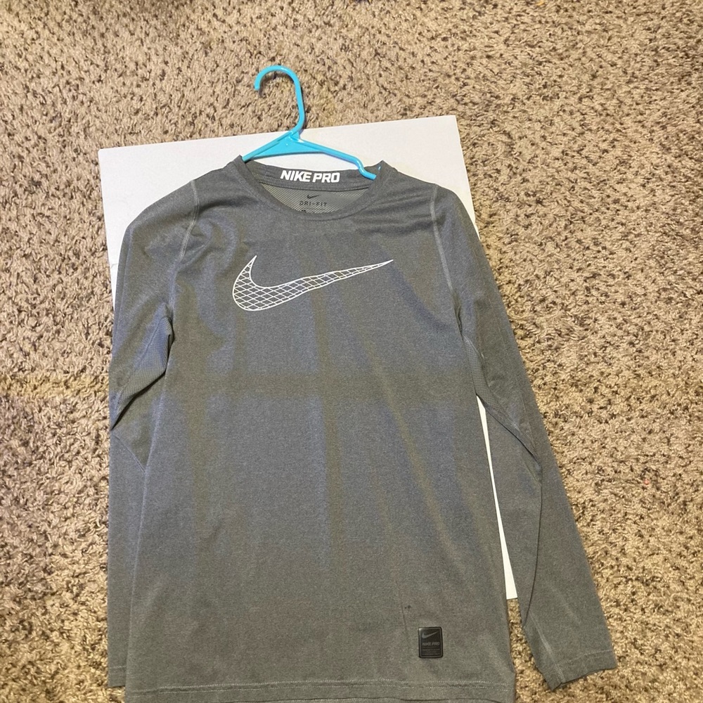 nike pro long sleeve shirt